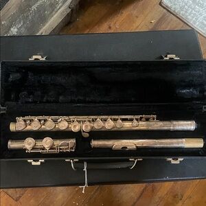 Gemeinhardt 52SP Flute with Hard Case